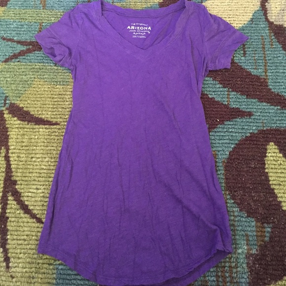 3 short sleeve v-neck shirts - Picture 3 of 3