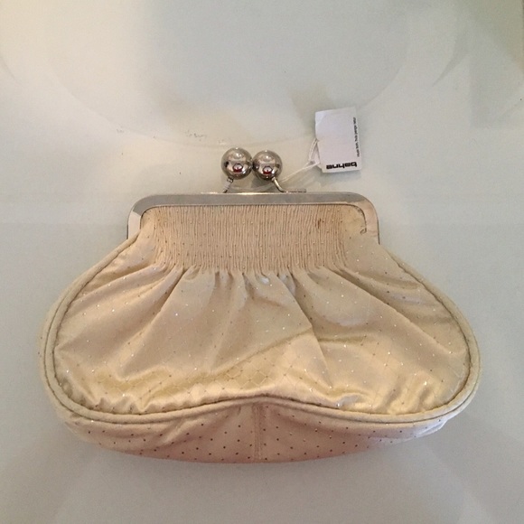 NWT - bahne clutch bag w/ oversize clasp  - ivory - Picture 2 of 4