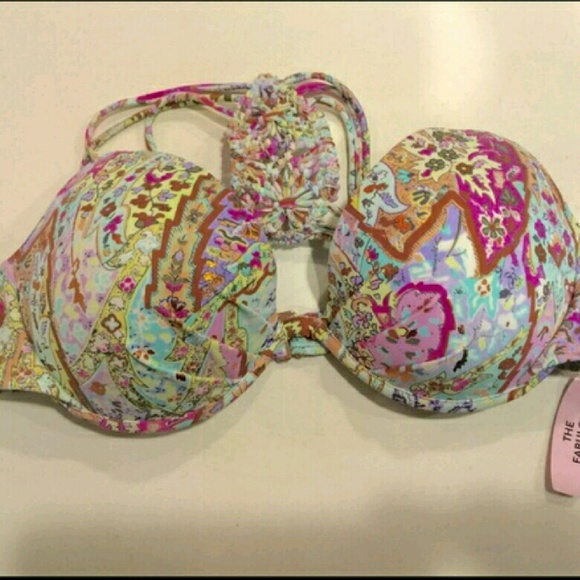 Beautiful Paisley swim suit top size 34 DD