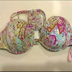 Beautiful Paisley swim suit top size 34 DD