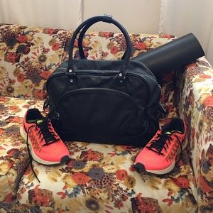 Lululemon black gym bag