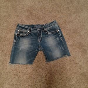 Cut off jean shorts
