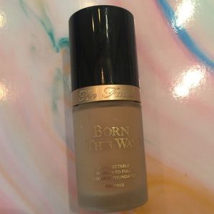 TOOFACE BORN THIS WAY FOUNDATION IN LIGHT BEIGE