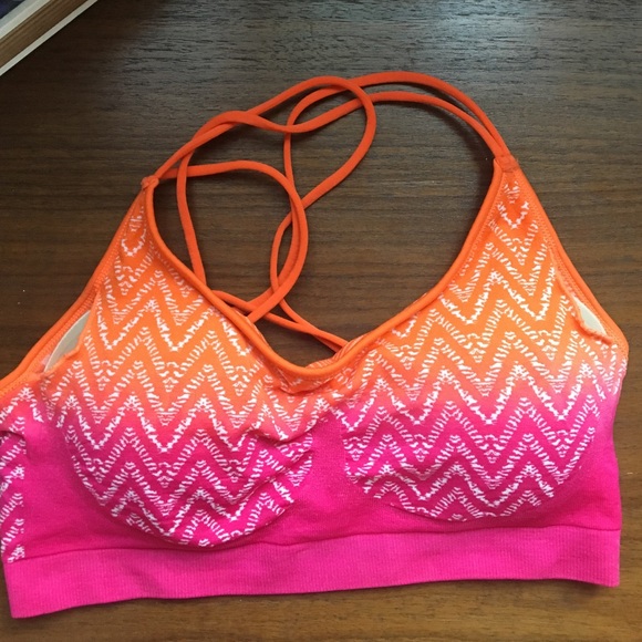 Fabletics sports bra size small.