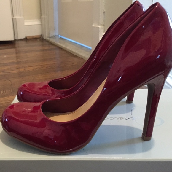 Red patent round toe heels - Picture 4 of 4