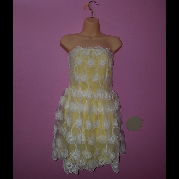 Yellow dress