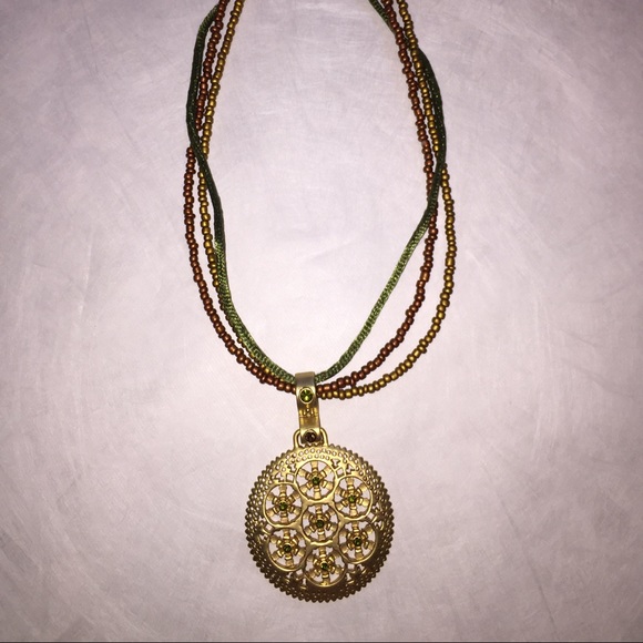 Premier Designs BAMBOO Gold Medallion necklace - Picture 4 of 4