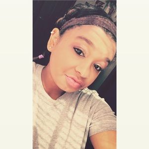 Meet your Posher, Shayla