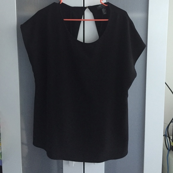 Forever 21 black blouse ✔️✔️