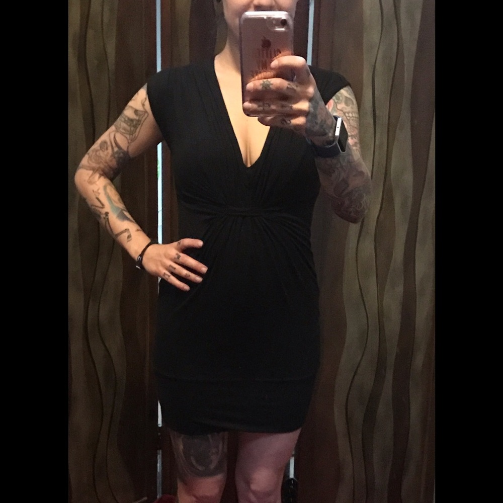 Black mini dress - Picture 4 of 4