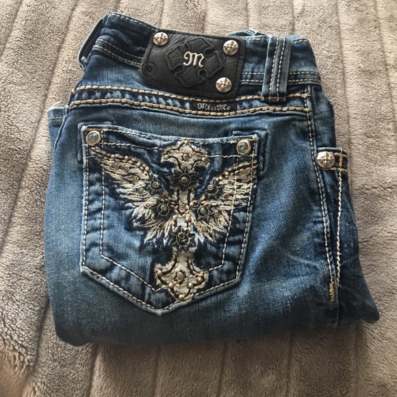 Miss Me cross-pocket Jean