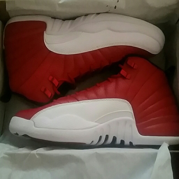 Gem red 12s