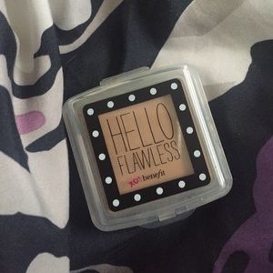 Benefit powder mini