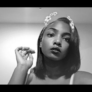 Meet your Posher, Nadia