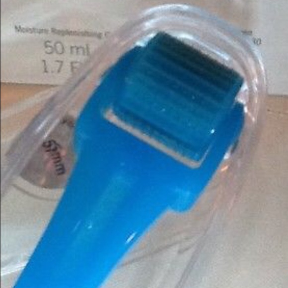 Rodan and Fields Amp MD Roller