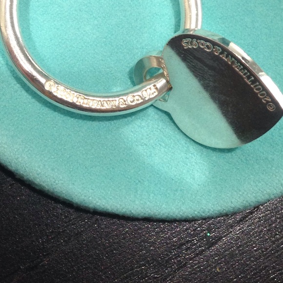 Authentic Tiffany's heart tag key ring - Picture 2 of 3