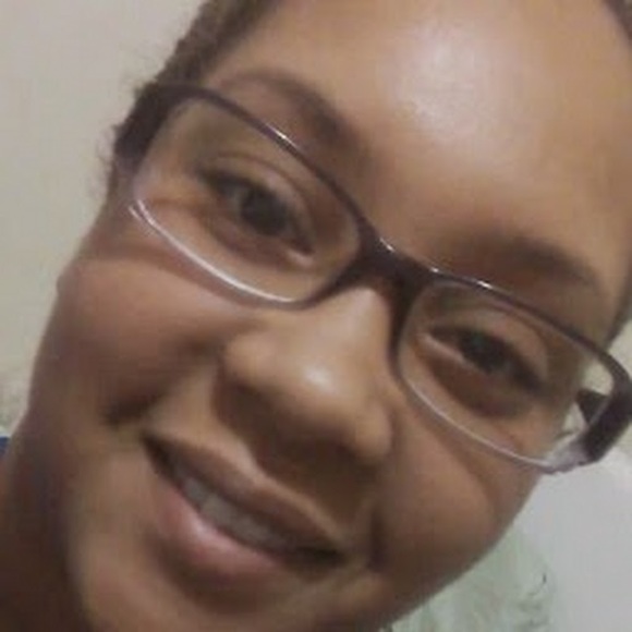 Meet your Posher, Karla