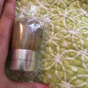 Full coverage kabuki brush!