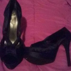 Jessica Simpson heels