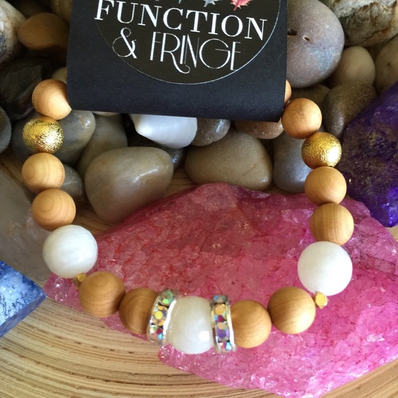 🌟NEW!🌟Moonstone & Sandalwood Bracelets!! - Picture 2 of 4