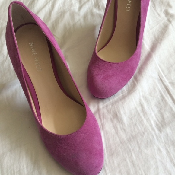 Ninewest round toe pump size6