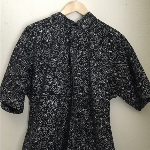 Patterned Button up shirt