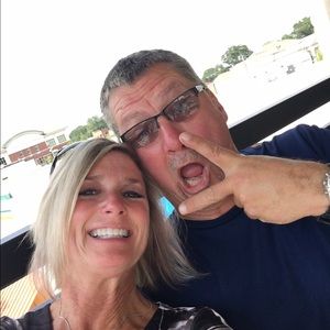 Meet your Posher, Caryn