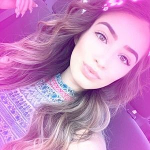 Meet your Posher, Desiree