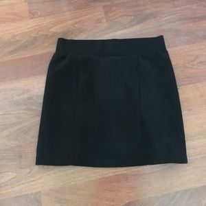 Black Fitted Skirt - Size6
