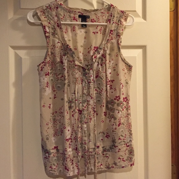 Sleeveless Floral Print Blouse