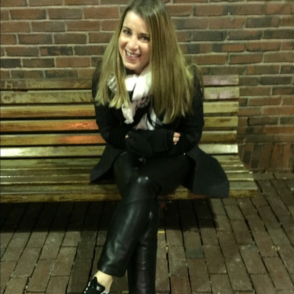 Meet your Posher, Carolyn