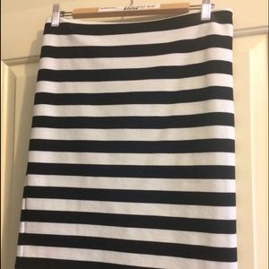 Stretch black and white The Limited Skirt