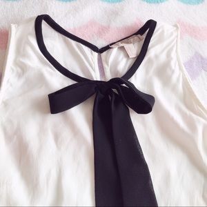 Forever 21 Tops - Black and white bow blouse Forever 21 Tops - Black and white bow blouse