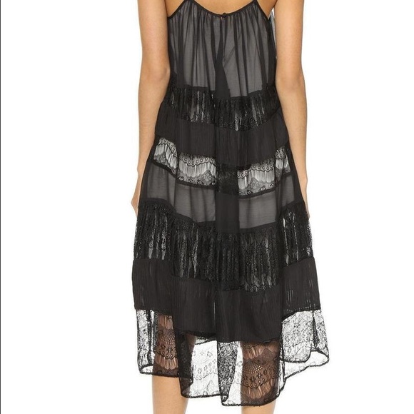 Alice + Olivia Dejas Pleated Trapeze Dress - Picture 2 of 4