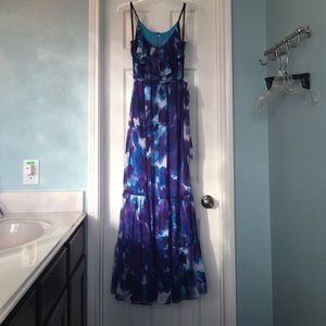 Beautiful Bisou Bisou maxi dress! Ruffles! Size 6!