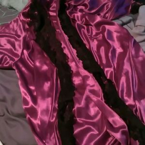 Cute silky bathrobe!