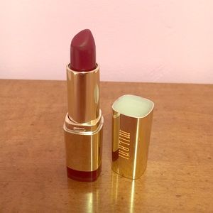 Matte flirty lipstick