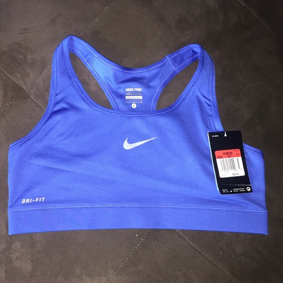 Nike pro sports bra