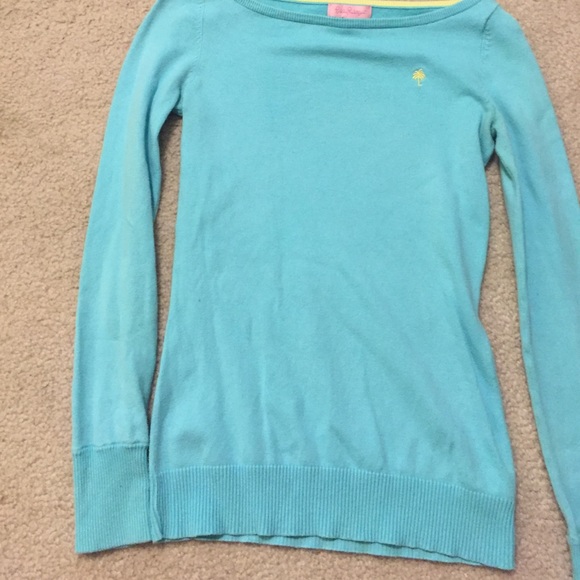 Beautiful blue Lilly Pulitzer sweater