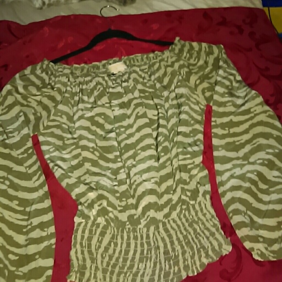 🌸Final price drop 🌸Michael/Michael Kors blouse