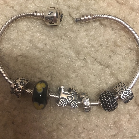 Pandora bracelet with charms and clips - Picture 3 of 3