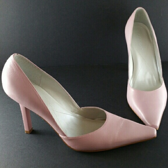 BCBGirls pink point toe pumps sz 6