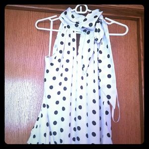 Ivory and black polka dots halter tank.