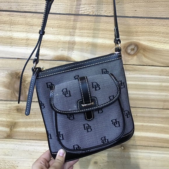 Dooney & Bourke messenger bag