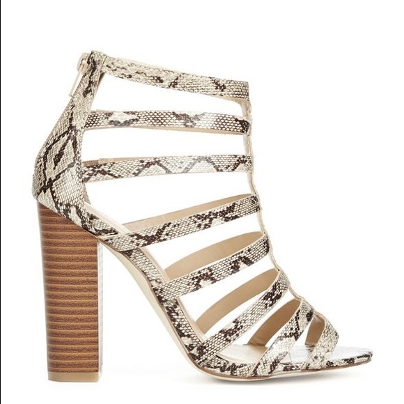 Antigonia-Sandal