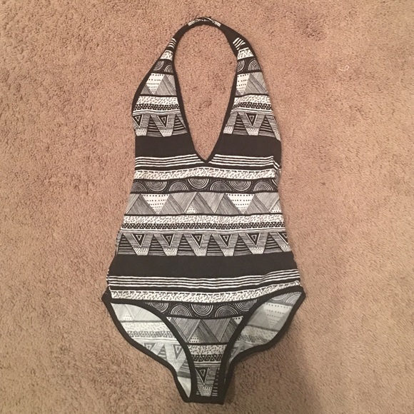 American apparel patterned body suit