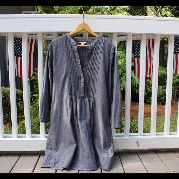 Gap light weight denim dress