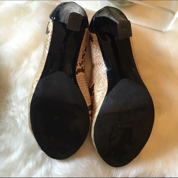 Michael Kors zipper heels - Picture 3 of 4