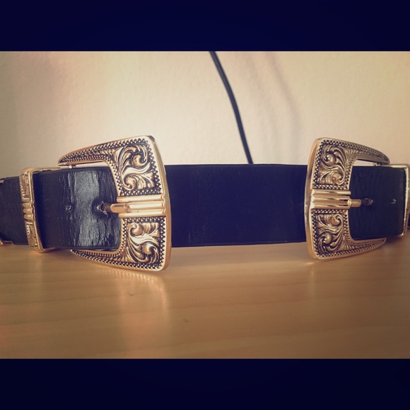 Double buckle belt