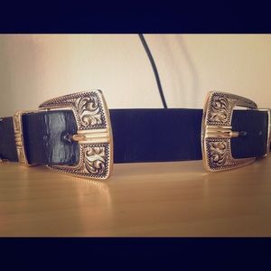 Double buckle belt